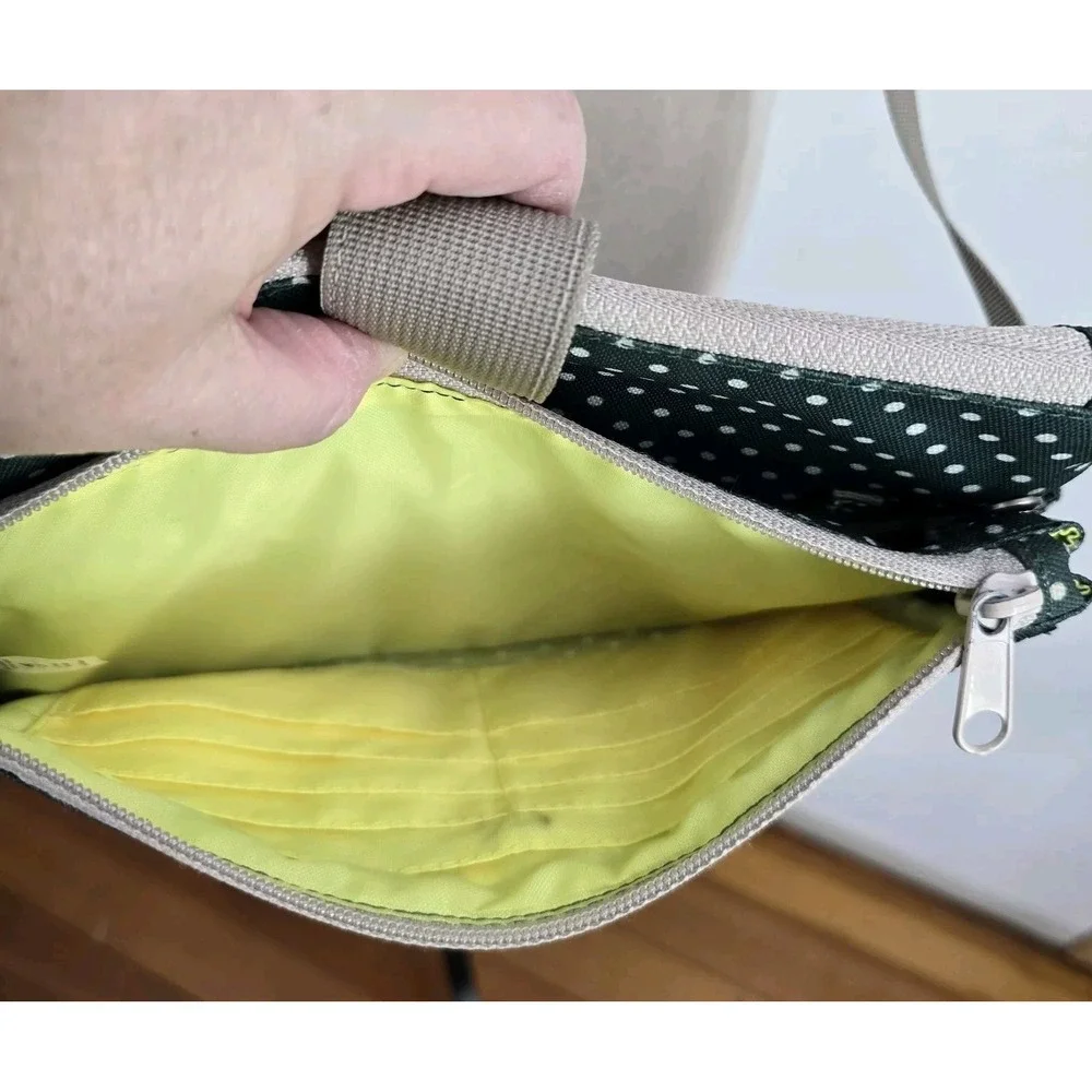 KAVU‎ Purse Bag Hip Crossbody Polka Dot Green
